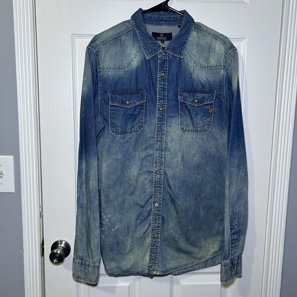 Buffalo David Bitton Shirt Men's Large Blue Denim Western Pearl Snap Long Sleeve